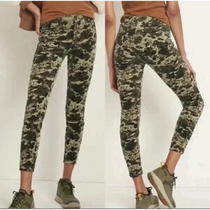 Anthropologie Pilcro High Rise Corduroy Camo Pants, Size 26 Petite